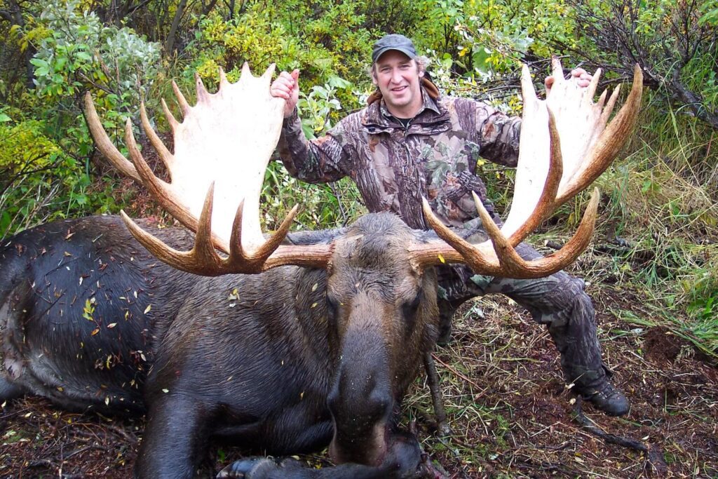 Alaska Moose Hunt with Wolverine Outfitter